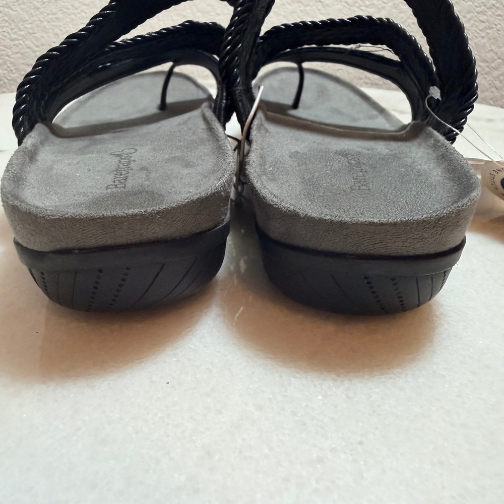 Baretraps Jaiden Black Woven Thong Sandals Womens 10M NEW - Picture 4 of 8
